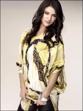 Où Vanessa doit partir pour faire un reportage ?