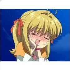 De qui Lucie est-elle amoureuse ?