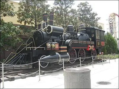 Une locomotive qui traverse l'espace mais aussi le temps, grce  son gnial concepteur...