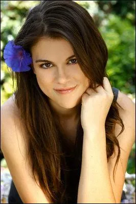 Qui interprète le rôle de Paige ?