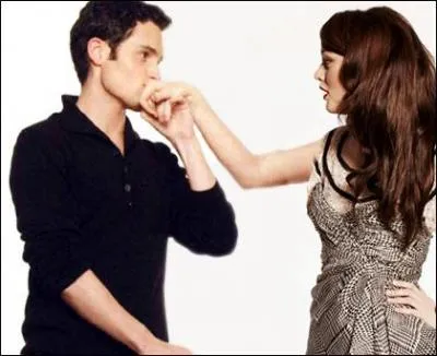 Qui va remplacer Blair au dîner, pour que Blair et Dan partent en Italie ?