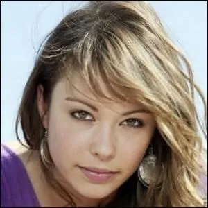 Qui est sa mère, son demi-frère, son grand-père, sa grand-mère et son mari ?