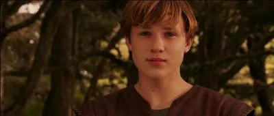 Que dit Peter à Edmund après que ce dernier soit revenu au camp d'Aslan ?