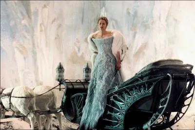 Qui prononce la phrase : "Heureux favori de la reine, heureux ou malheureux." ?