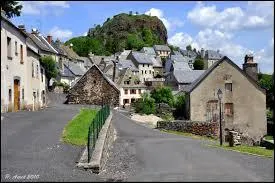 Je vous emmène à la découverte d'Apchon, village Cantalien situé en région ...