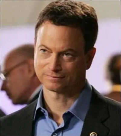 Ce personnage a perdu un membre de sa famille. Lequel ?