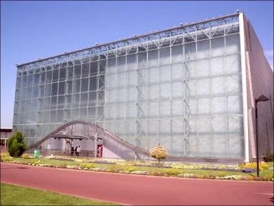 Parmi ces propositions, quelle est celle qui dsigne un nom de pavillon d'attraction au Futuroscope ?