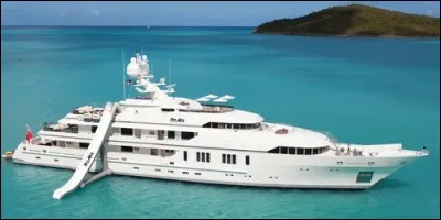 Ce bateau de luxe est :