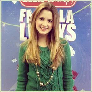 Comment appelle-t-on les fans de Laura Marano ?