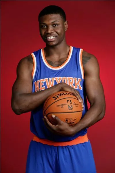Il est choisi en trente-quatrième position par les Knicks. Qui est-ce ?