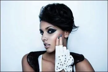 Quel est le nom de Shy'm ?