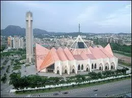 Les choses sérieuses commencent. La capitale du Nigeria est...