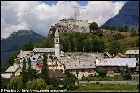 Saint-Vincent-les-Forts est une commune Bas-Alpine située en région ...