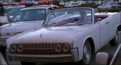 J'ai des yeux, je parle et je suis l'ami d'un inspecteur. Dans quel film peut-on me voir ?