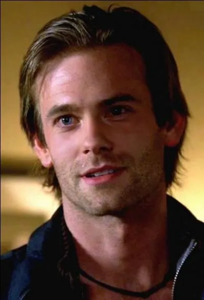 Comment s'appelle le frère de Hotch ?