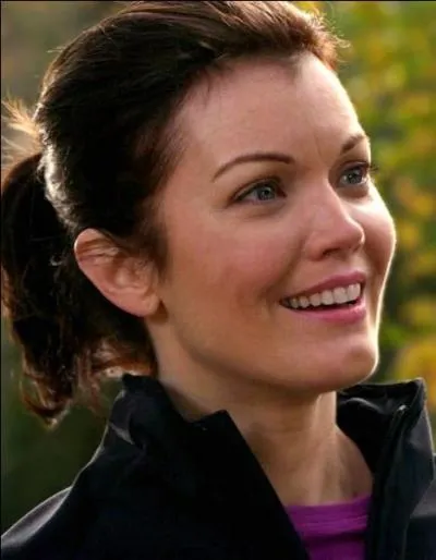 Deux ans après, Hotch aura une relation amoureuse avec ...