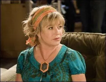 Quel est le prénom et nom de cette actrice ?