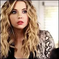 Qu'a obligé la poupée d'"A" à Hanna ?