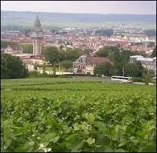 Laquelle de ces trois villes est la capitale du champagne ?