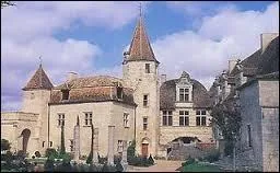 Nous partons visiter le château de la commune Lot-et-Garonnaise de Lauzun. Pour ce faire, nous devons nous rendre en région ...