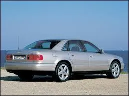 Cette grande Audi est une...