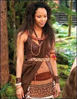 Je suis la sur adoptive du personnage de la question suivante. Qui suis-je ?