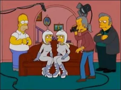 Quel est le nom du film X qu'Homer a accepté de faire tourner dans sa maison afin d'éponger des dettes ?