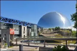 Sciences : Où doit-on se rendre pour visiter La Cité des sciences et de l'industrie ?