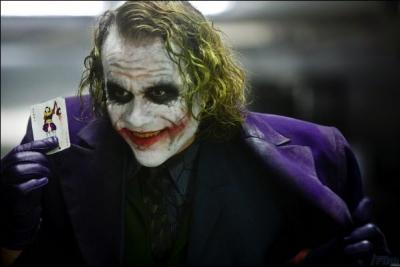 Dans quel film de super-héros peut-on voir le célèbre "Joker" ?