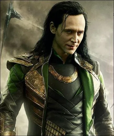 Quel super-héros doit arrêter son frère Loki, ce dernier souhaitant devenir le nouveau roi d'Asgard ?