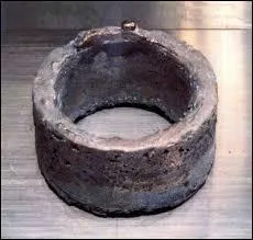 Combien d'années faut-il au plutonium pour qu'il disparaisse de la nature ?