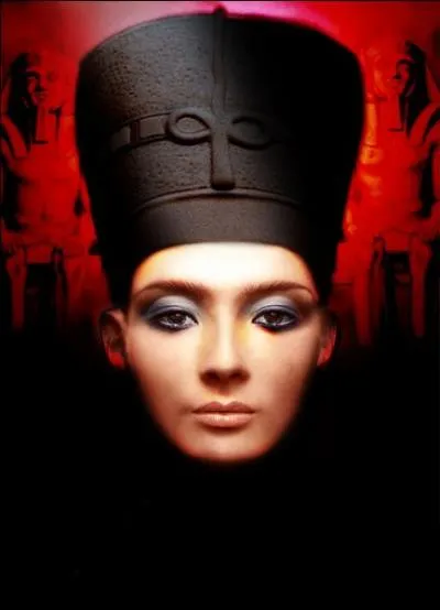 Quelle est cette sorte de coiffure en forme de chape ou de tambourin ?