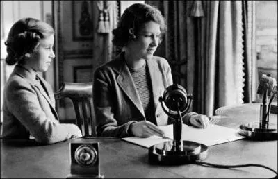 Découvrez l'identité de ces jeunes personnes, en partant de gauche à droite !