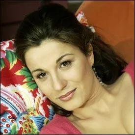 Elle interprte la copine de Guillaume. Comment s'appelle-t-elle dans plus belle la vie ?