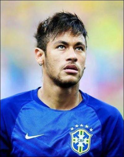 La date de naissance de Neymar est le ...et à ...