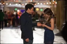 Finalement la fille de la banque l'invite à déjeuner. 
Comment s'appelle-t-elle ?