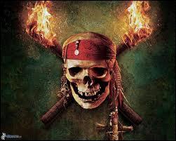 Dans le premier opus, Jack Sparrow est sur le point de se faire attraper par James Norrington. Grâce à qui arrive-t-il à s'échapper ?