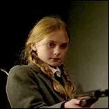 Comment s'appelle-t-elle ?