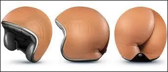 Vous avez le crâne en peau de fesses :