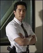 Dans quelle série joue cet acteur ?
( Voir Image )