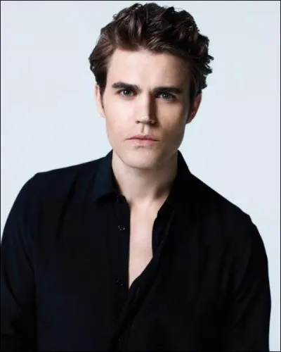 Qui sont les best friends de Stefan ?