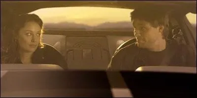 Où se rencontrent Mike et Sarah dans le pilote ?