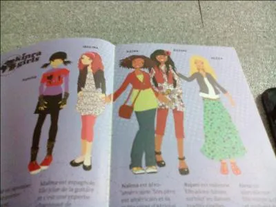 Que disent les Kinra Girls à la fin de chaque livre ?