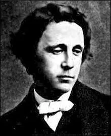 C'est à Alice qu'il doit sa célébrité, mais il commence à écrire très jeune, et publie entre 1840 et 1853 des récits dont "Le Parapluie du presbytère" et "Le Château Patatras". Qui est ce grand écrivain ?