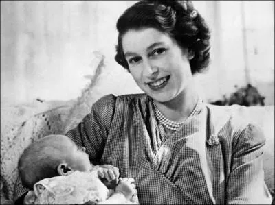 Je vous le fais facile, mais c'est bien parce que nous sommes en vacances, trouvez le nom du groupe !