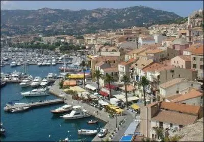 Haute-Corse. Capitale de la Balagne. Citadelle. Plage 'La Pinède' !