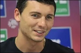 Où joue ce joueur ?