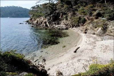 Je m'appelle calanque quand je suis petite.