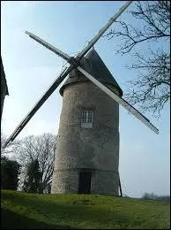 Nous allons visiter e Moulin de Rimbault, dans la commune picto-charentaise de Beauvoir-sur-Niort. Pour ce faire, nous devons nous rendre dans le département ...