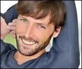 Où vivait Thomas avant de retrouver son père à Marseille ?